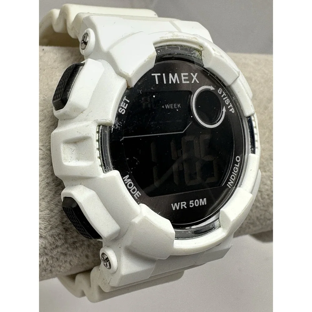 Timex TW5M23700 New Battery Indiglo 44MM 7.5